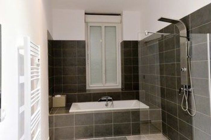 Room 3 of 12