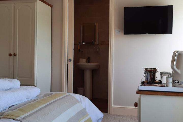 Room 5 of 46