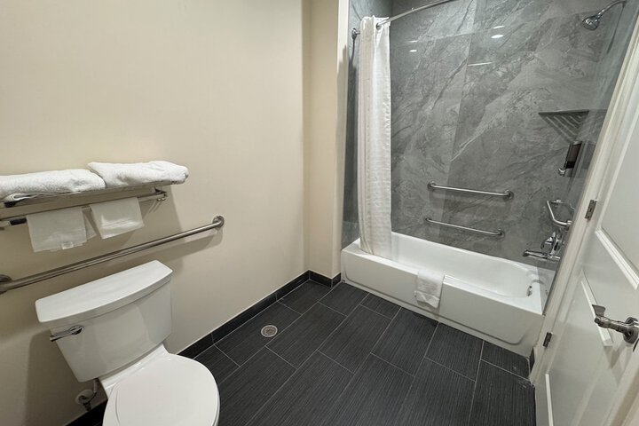 Room 20 of 26
