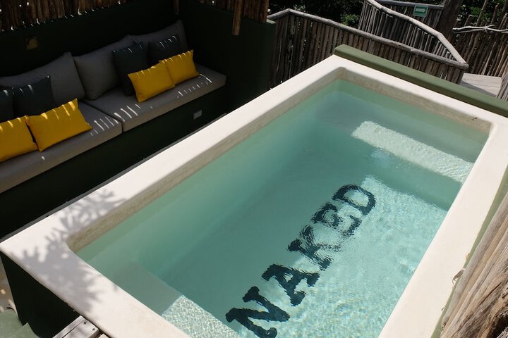 Pool 20 of 33
