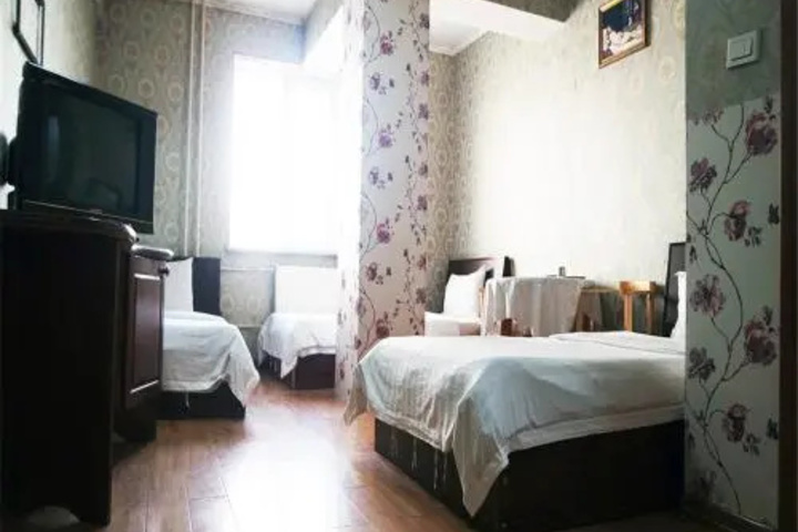 Good Day Hotel