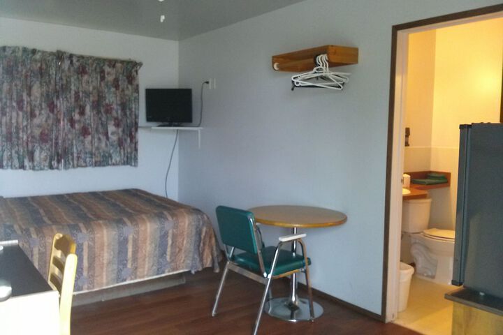 Room 9 of 49