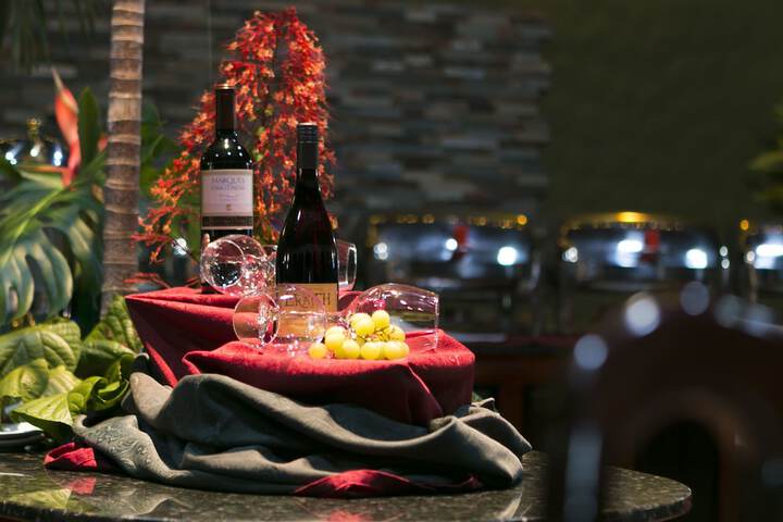 Dining 85 of 147