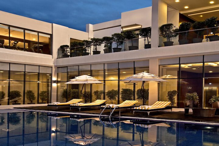 Hotel with Pool