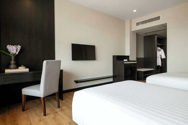 Room 37 of 67