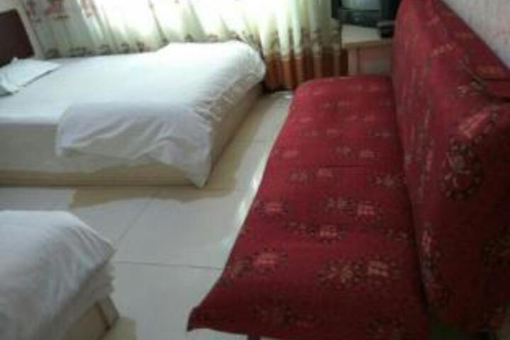 Room 6 of 6
