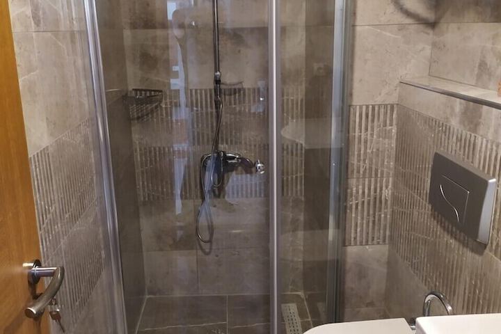 Room 15 of 20