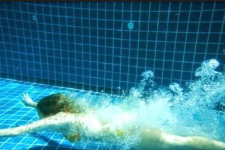 Pool Hotel
