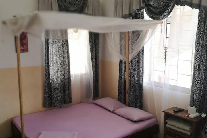 Room 2 of 30