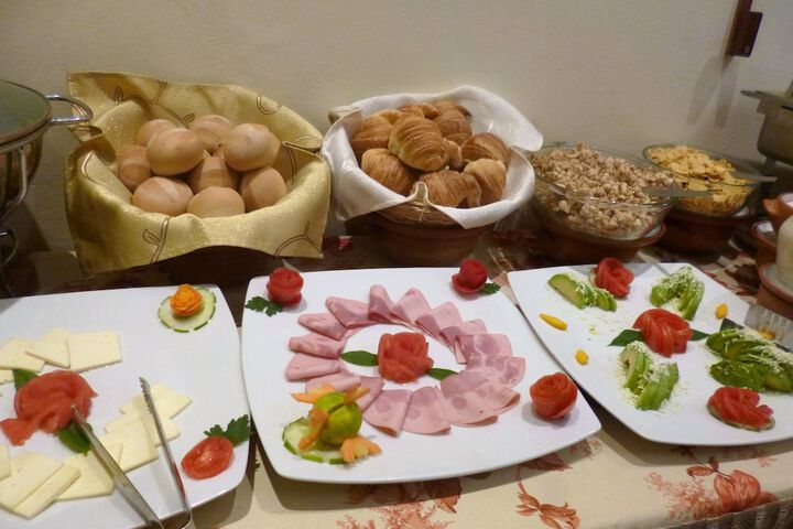 Dining 57 of 65