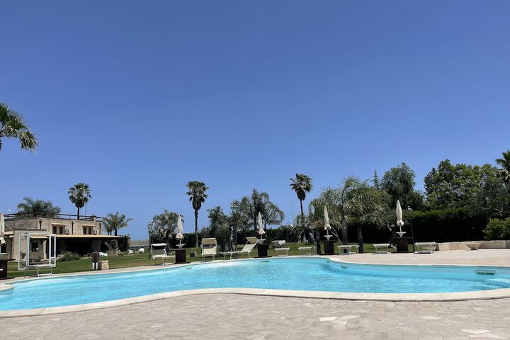 Pool 186 of 247