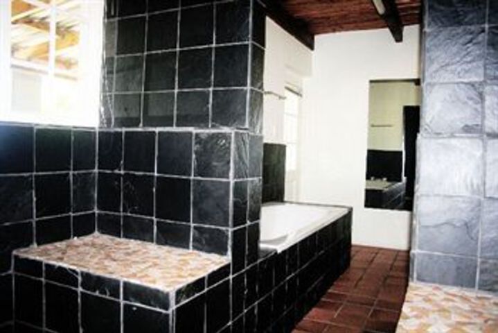 Room 10 of 56