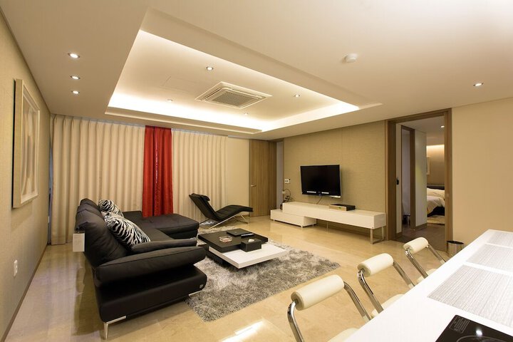 Room 42 of 54