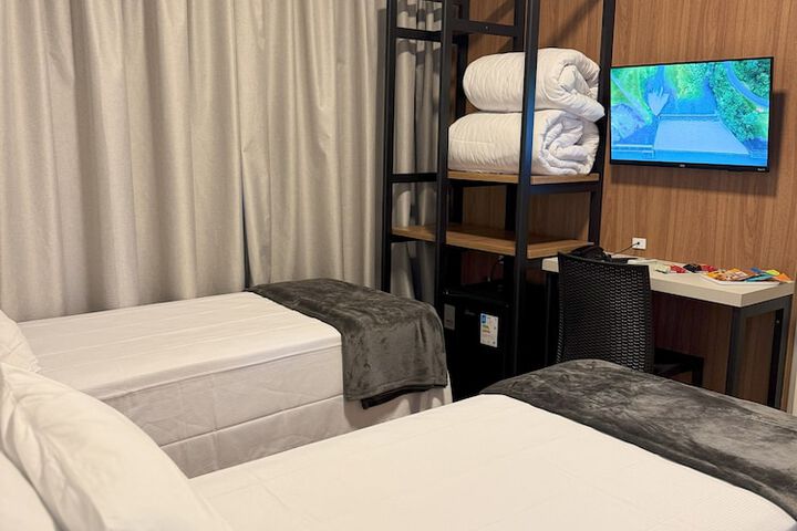 Room 8 of 23