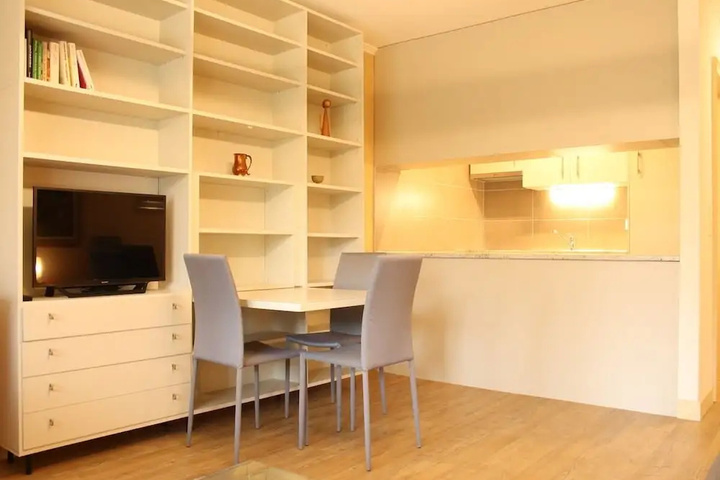 Room 2 of 15