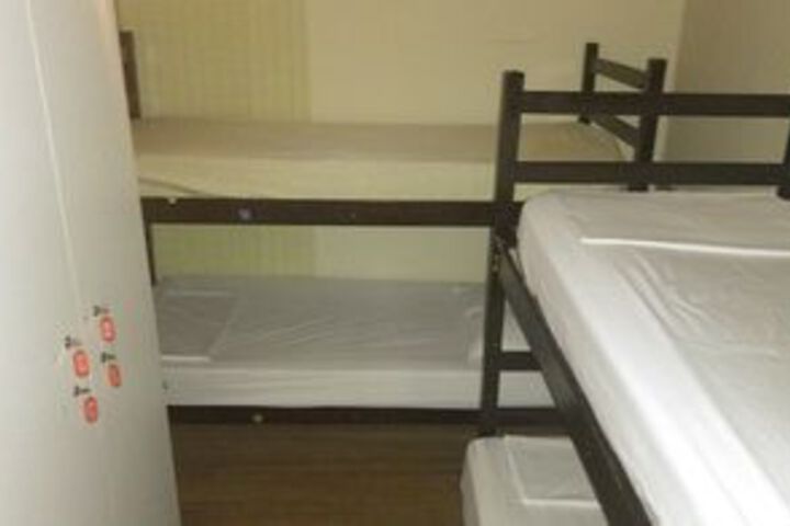 Room 6 of 22