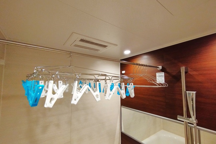 Room 6 of 28