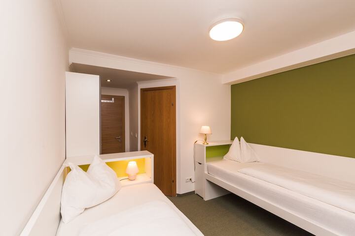 Room 9 of 51