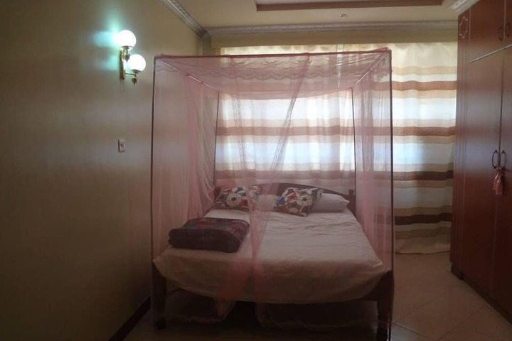 Room 8 of 15