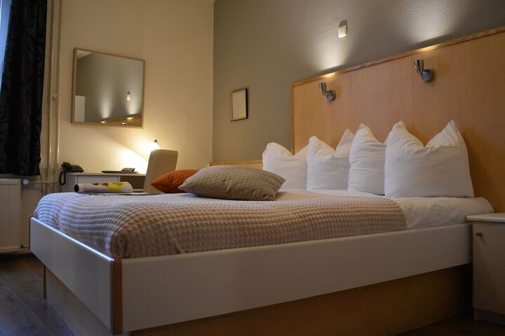 Room 15 of 88