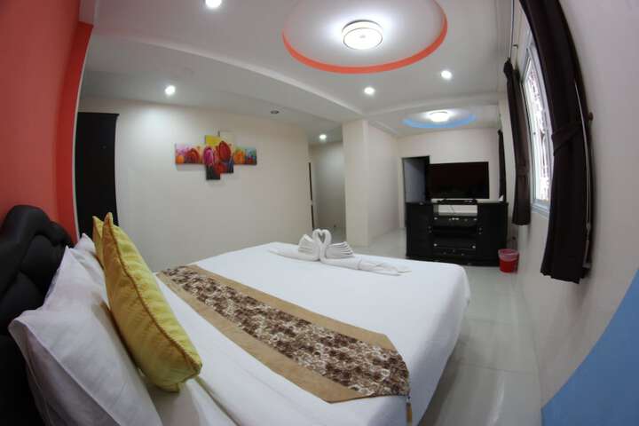 Room 35 of 58