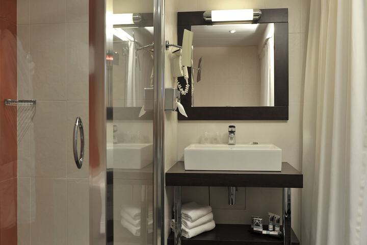 Clean Restrooms