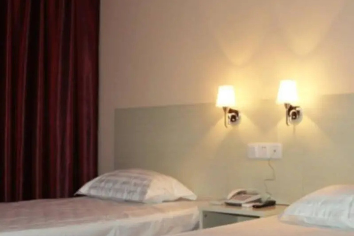 Room 2 of 5