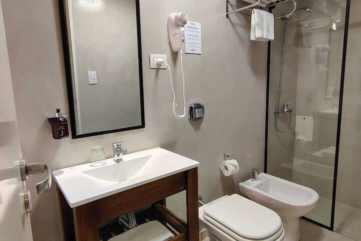 Room 80 of 99