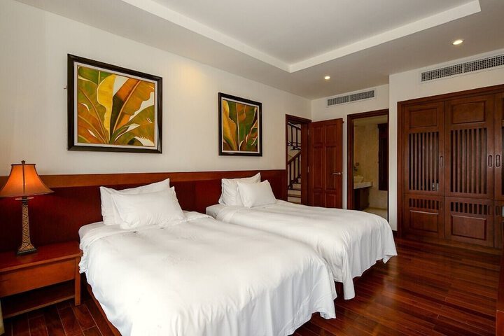 Room 3 of 125