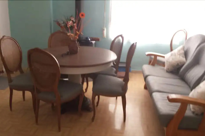 Room 2 of 9