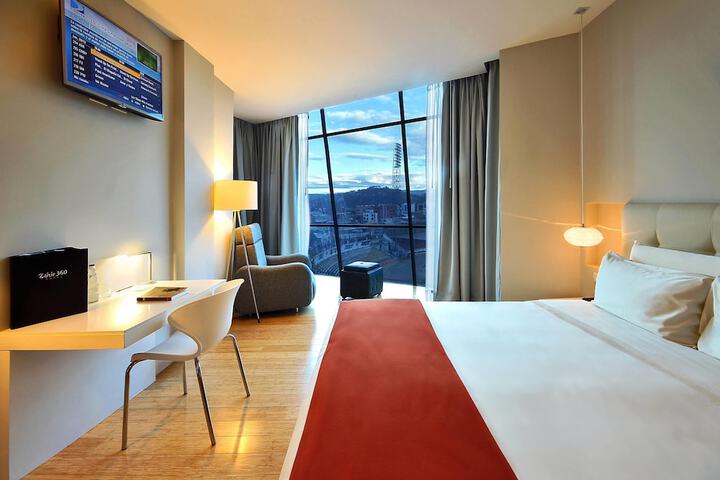 Room 12 of 47