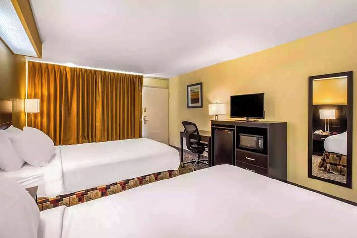 Room 5 of 19