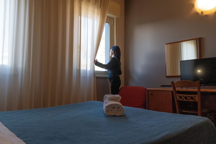 Room 4 of 21