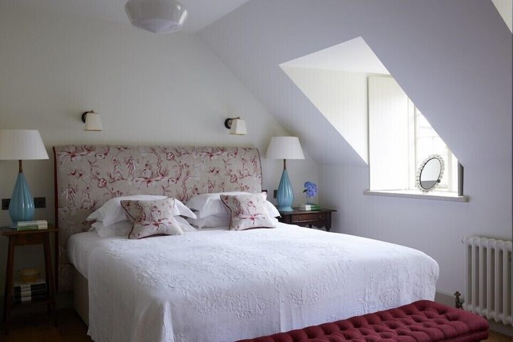 Room 6 of 80
