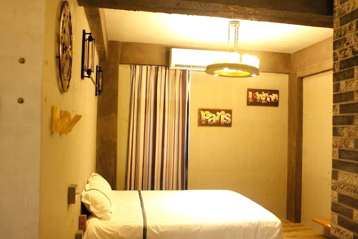 Room 3 of 19