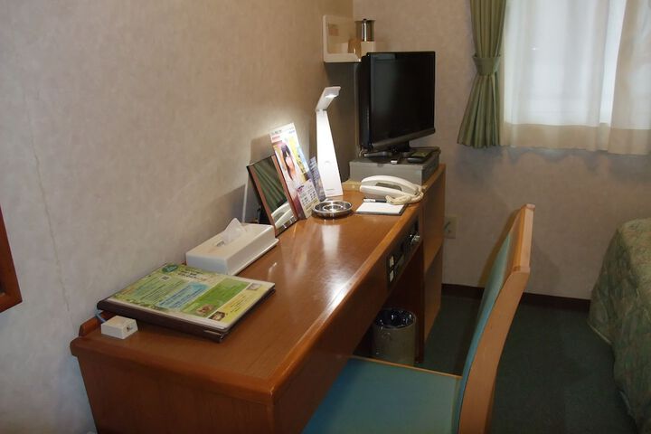 Room 8 of 45