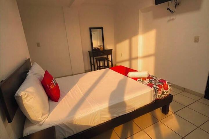 Room 8 of 25