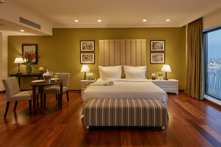 Room 18 of 49