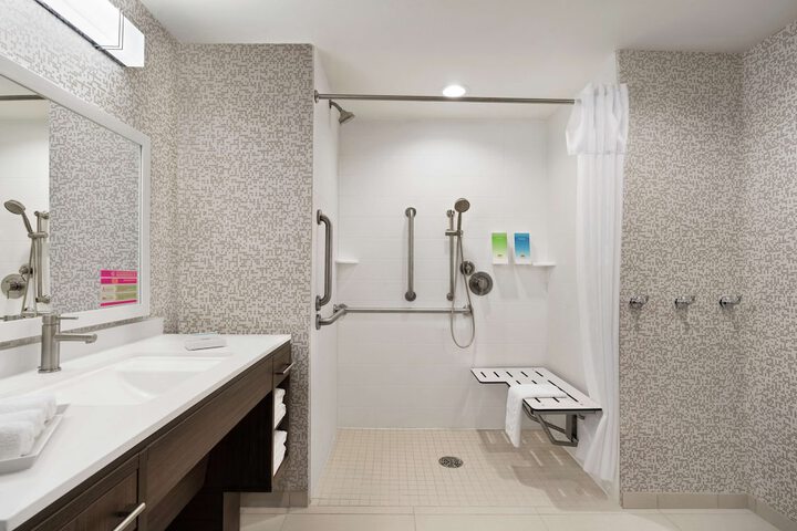 Bathroom shower