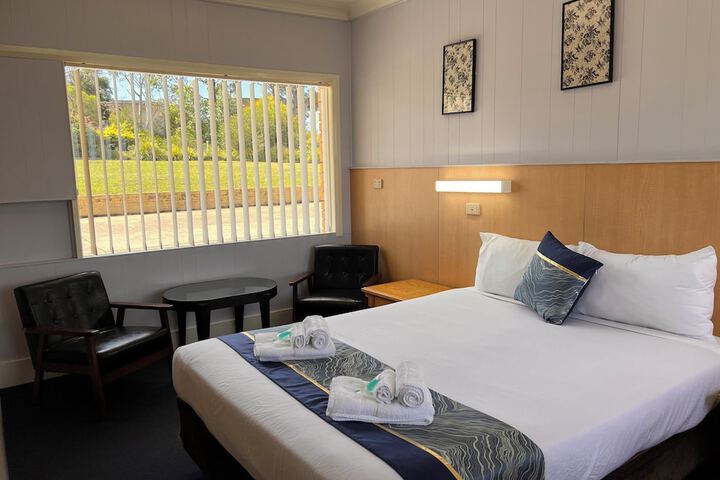 Room 10 of 52