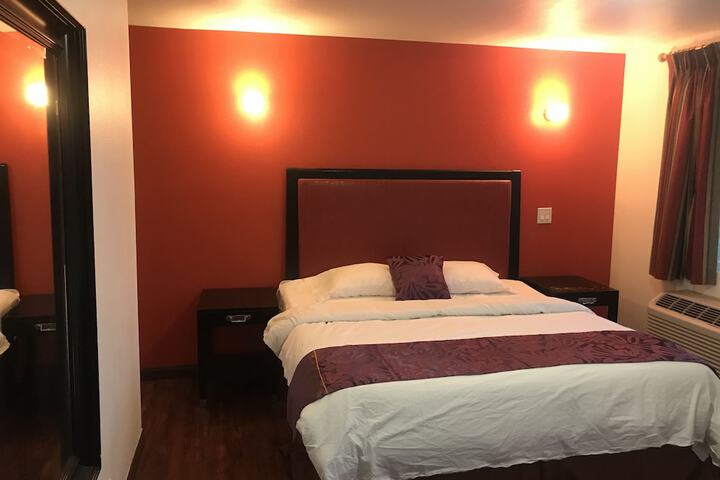 Renovated Kingbed (25 of 38)