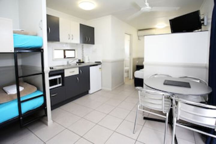Room 85 of 261