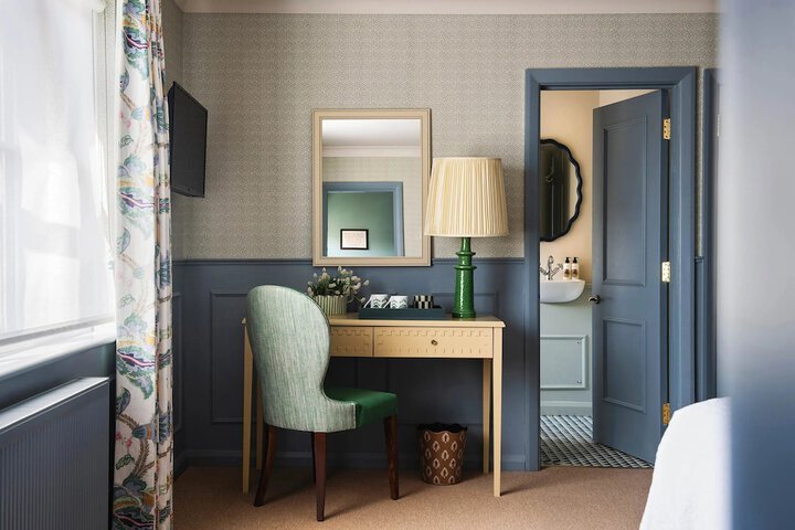 Room 55 of 97