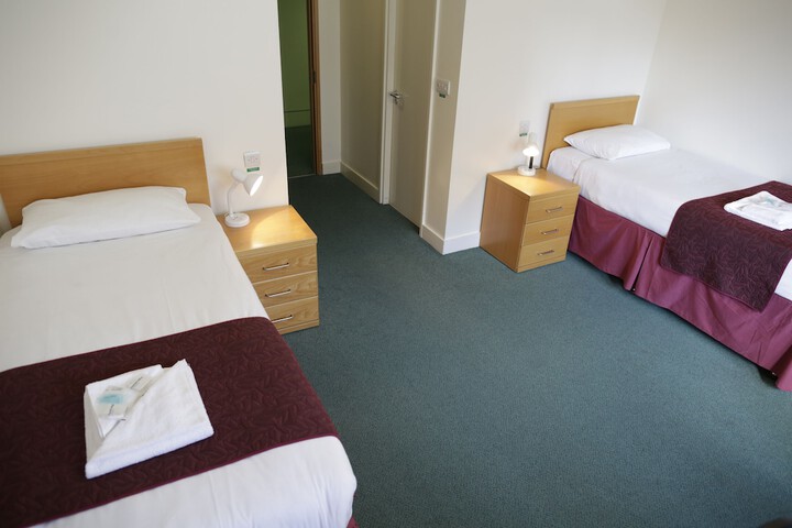 Room 10 of 21