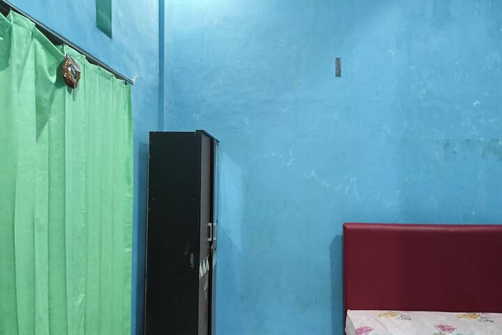 Room 7 of 19