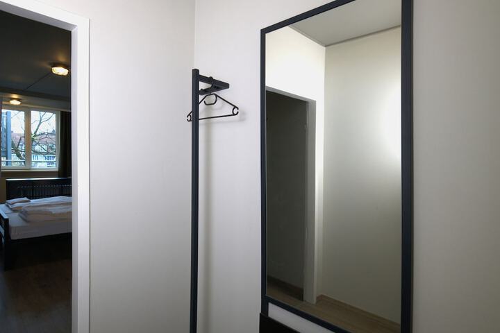 Room 34 of 85