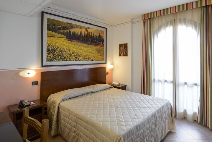 Room 14 of 75