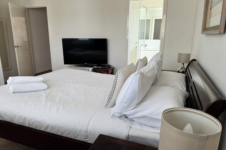 Room 52 of 178