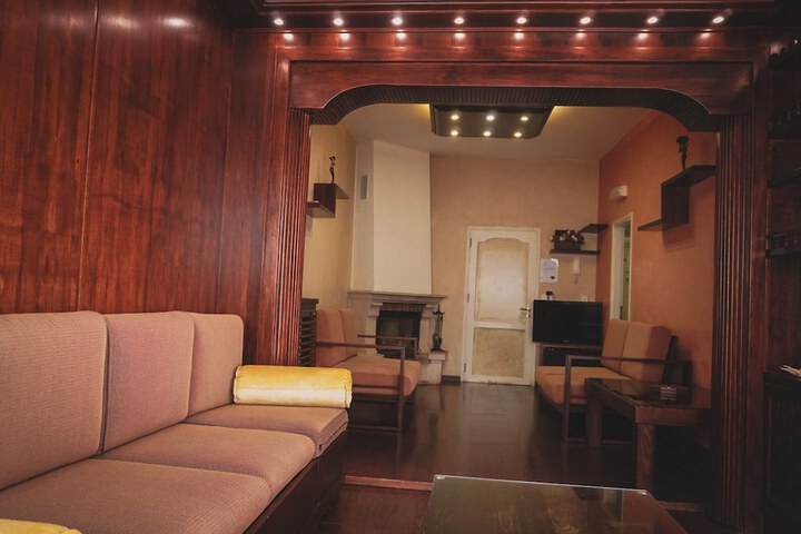 Room 48 of 76