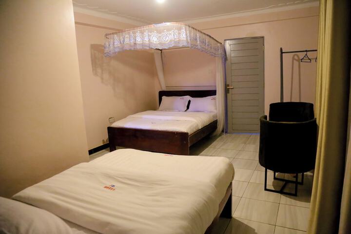 Room 8 of 39